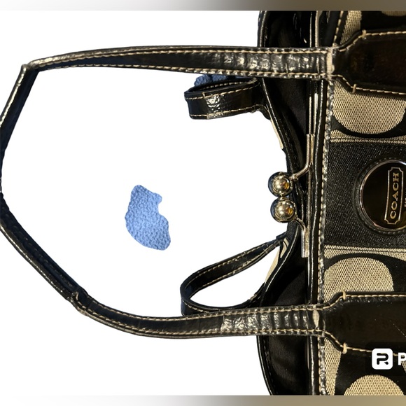 Coach Handbag; black and grey; Kiss lock; Great Buy; GOOD USED CONDITION! - Picture 10 of 14